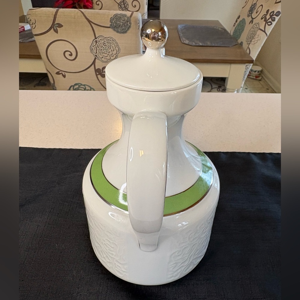 Hutschenreuther Porcelain Coffee Pot - Picture 3 of 9